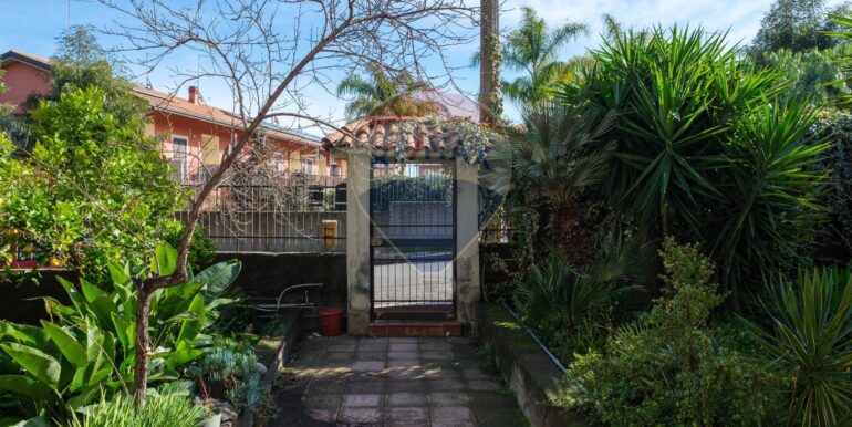 20250127211517-922462-4