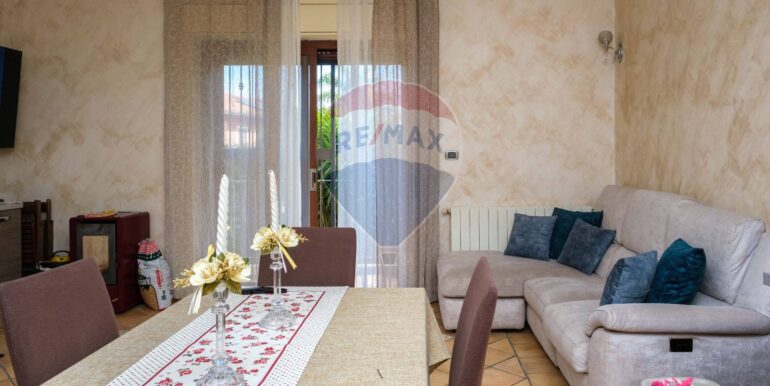 20250127211533-922462-12