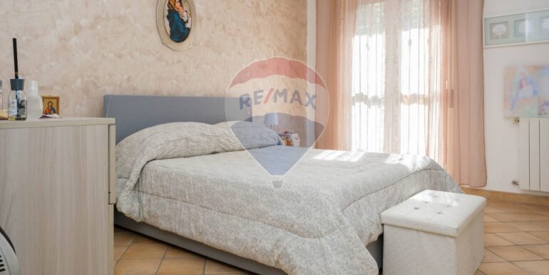 20250127211545-922462-18