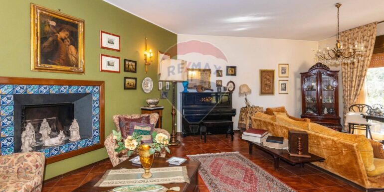 20250220165645-930881-4