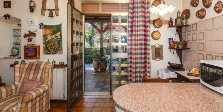 20250220165710-930881-17