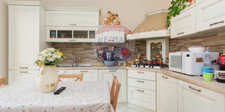 2025033120230-939698-10