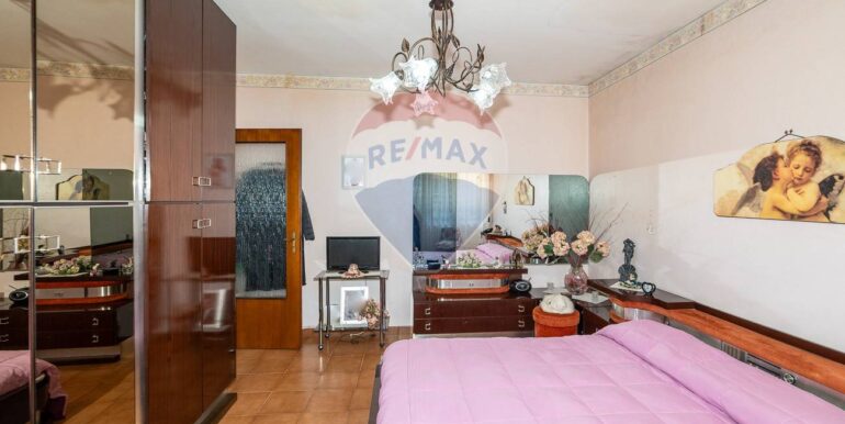 2025040894448-942636-9