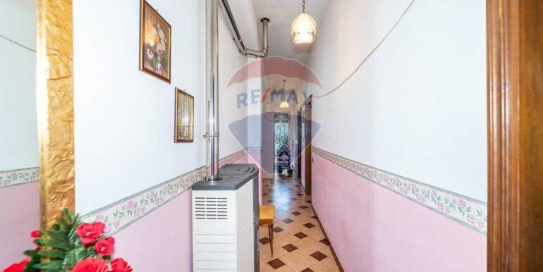 2025040894501-942636-15