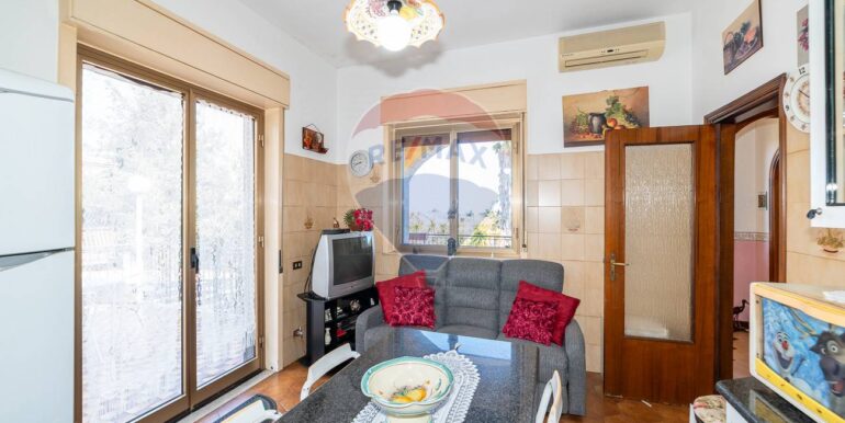 2025040894503-942636-16