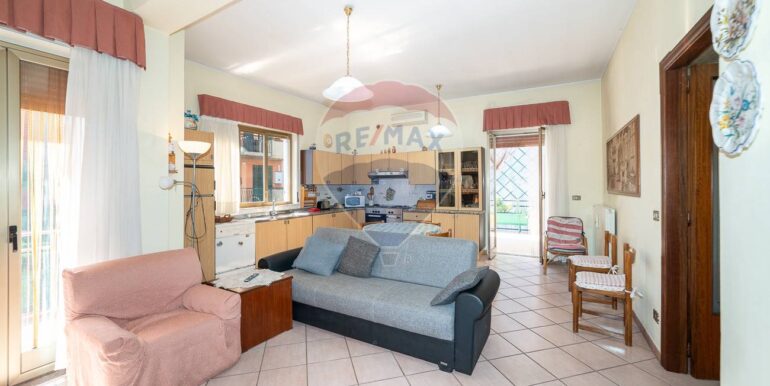 2025042410844-945292-12