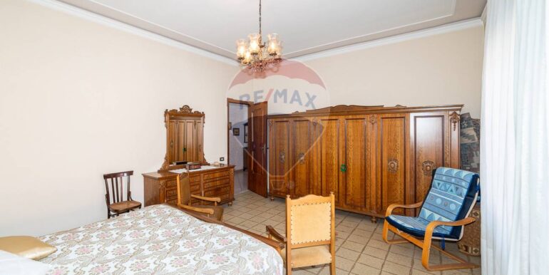 2025042410915-945292-30