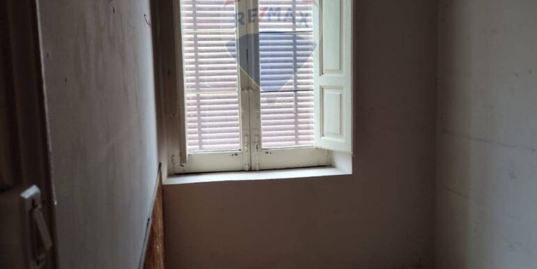 20250227234104-933043-11