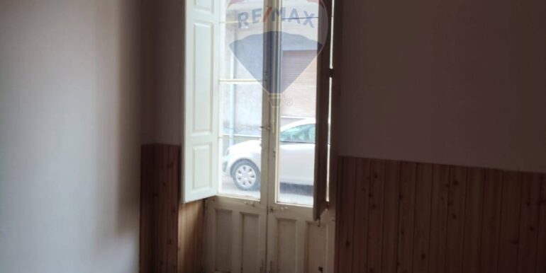 20250227234107-933043-12