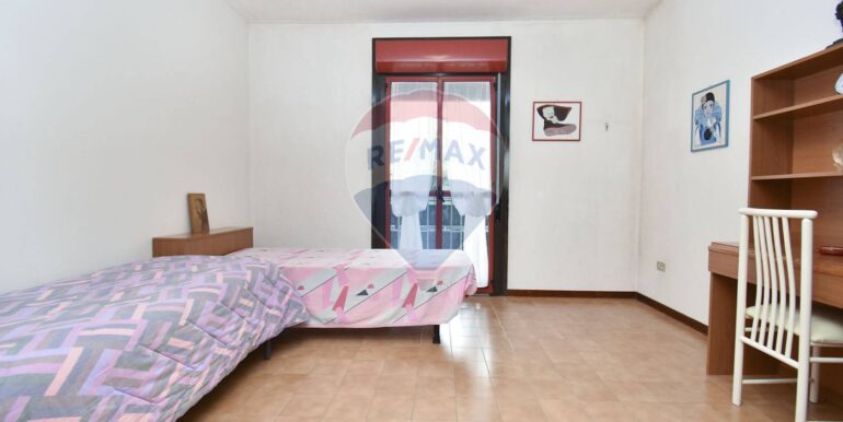 20250301120143-933076-19