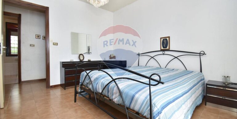 20250301120147-933076-22