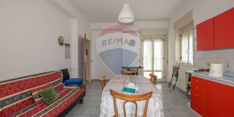 20250504224007-946446-38