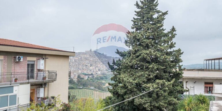 20250516210100-949272-38