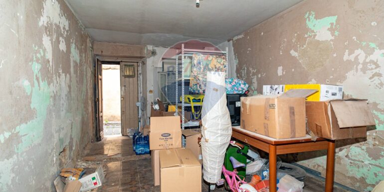 20250110121810-918637-10