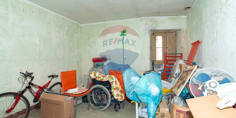 20250110121810-918637-11