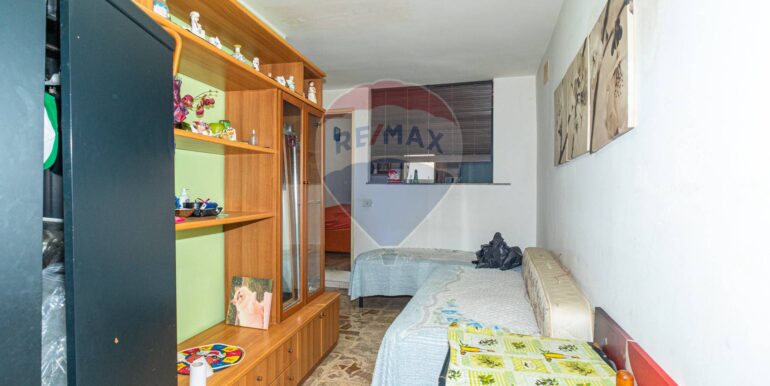 20250110121812-918637-17