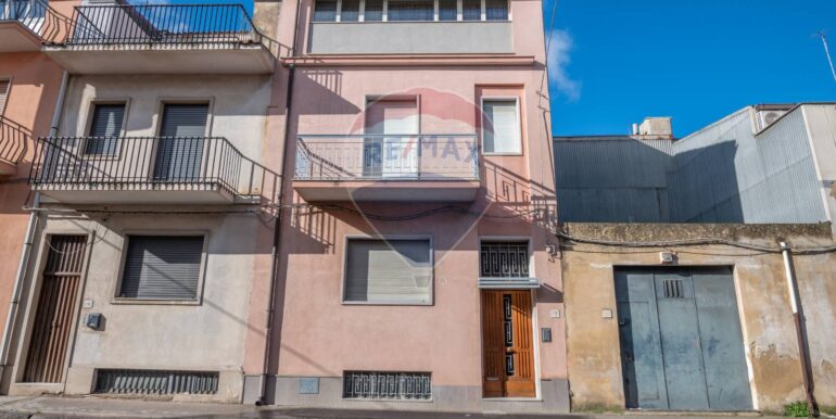 2025012403639-921902-1