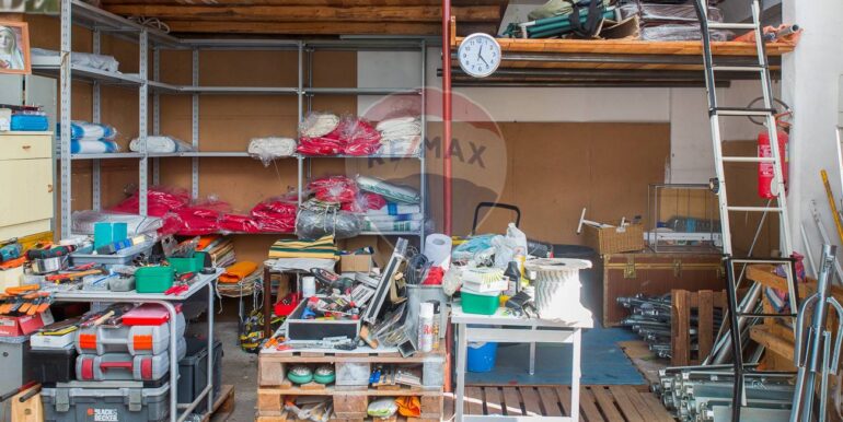 20250129165628-922593-11