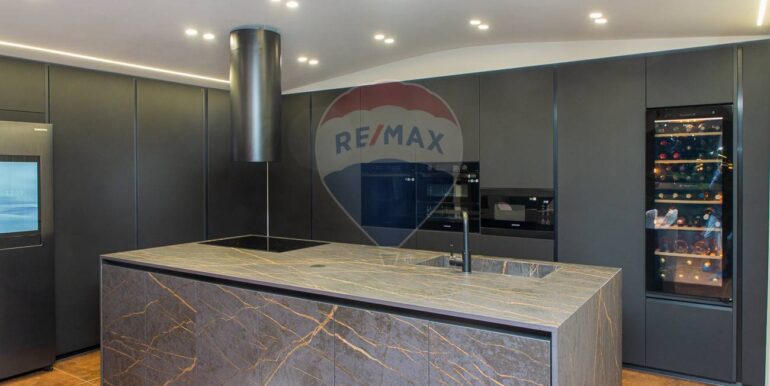 20250207143832-909273-41