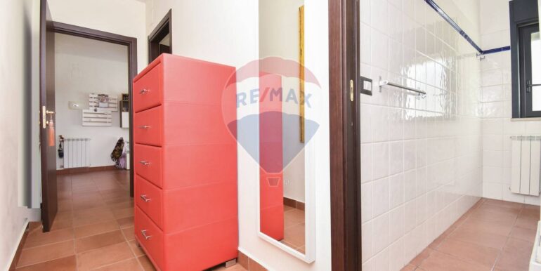 20250210225215-928690-4