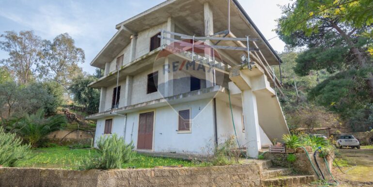 2025021871745-924468-15