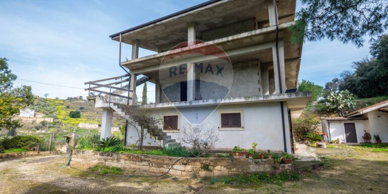 2025021871757-924468-18