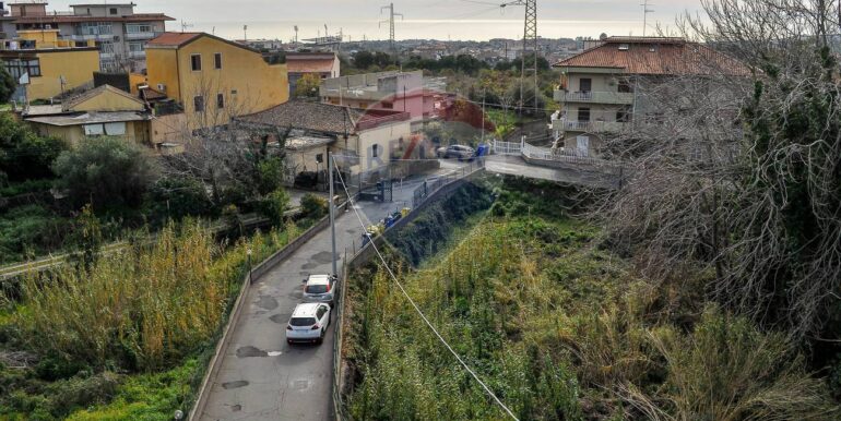 2025022151843-930950-1