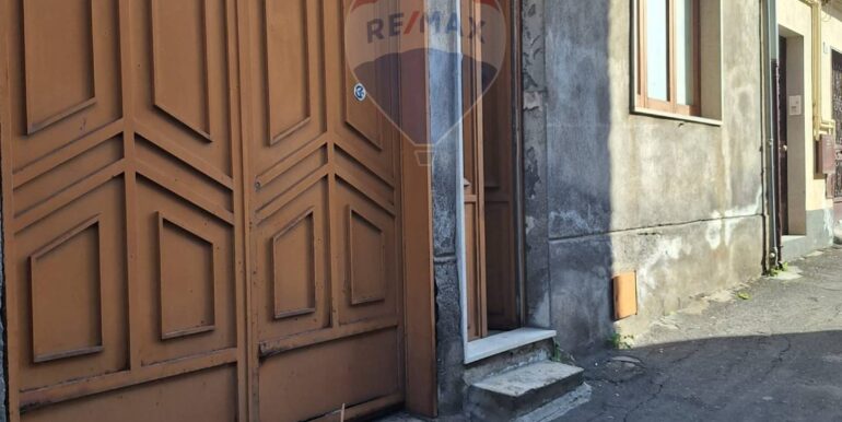 20250226235938-932539-11