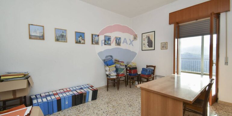 20250527163040-951861-12