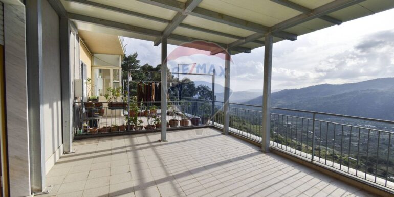 20250527163046-951861-17