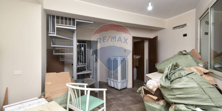 20250612184738-958257-17