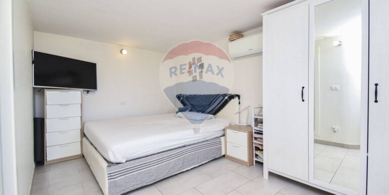 2025061892634-959593-16