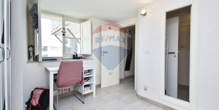 2025061892638-959593-18