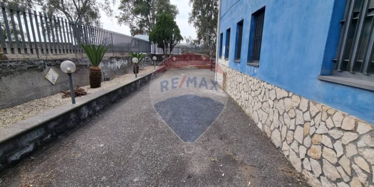 2025071094608-966069-12