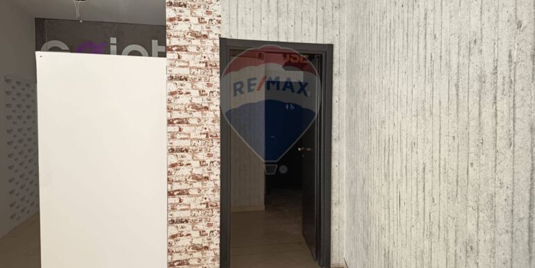 20250729181218-972370-8