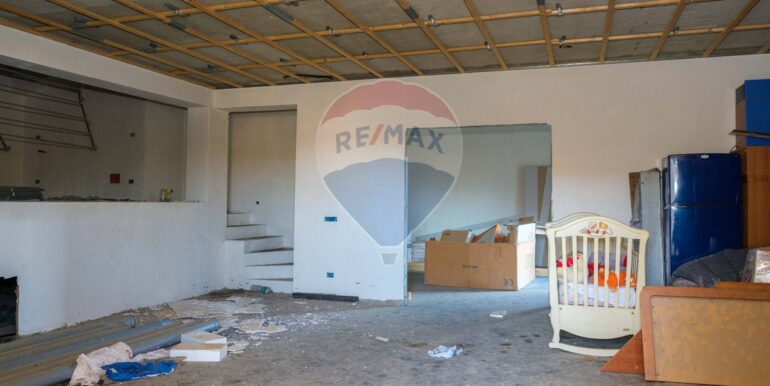 20250214112104-929439-7