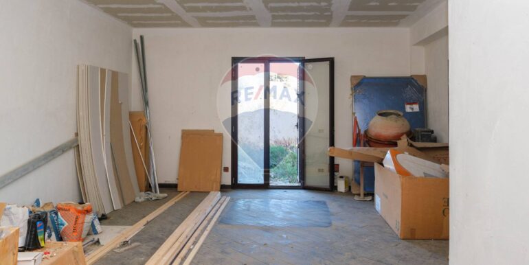 20250214112144-929439-12