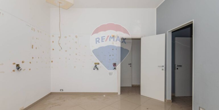 20250308120250-934799-17