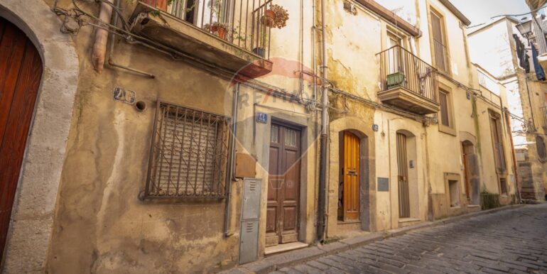 20250506113216-941539-8