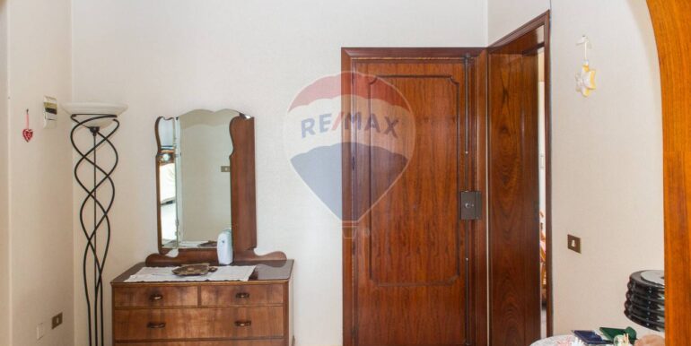 20250605165338-952999-37