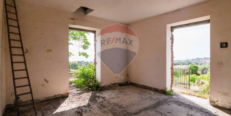 20250624104032-961345-10