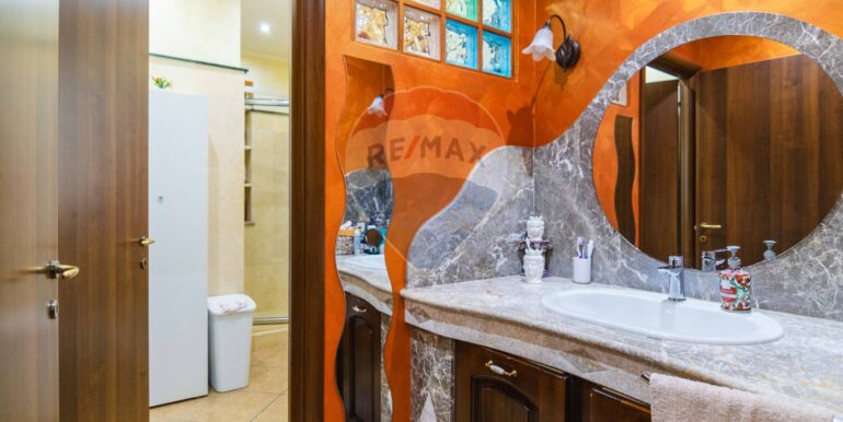 20250624180359-961652-13