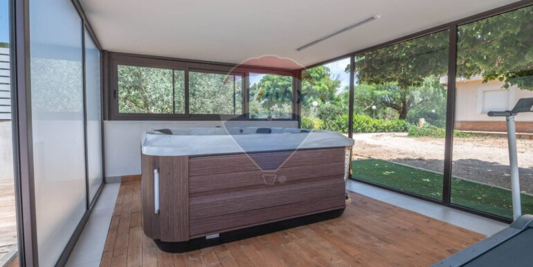 20250625234613-960512-10