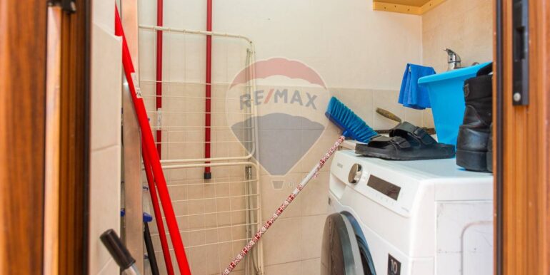 20250701183421-963793-11