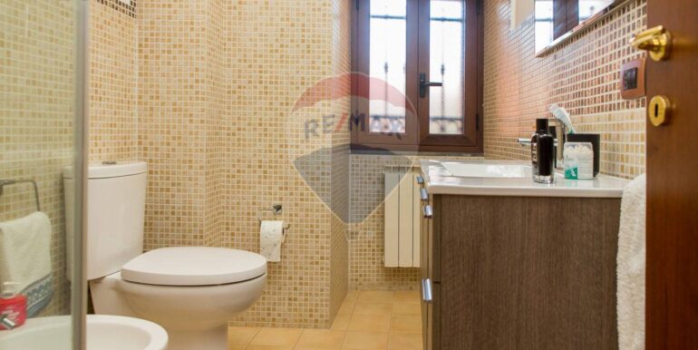 20250701183442-963793-21