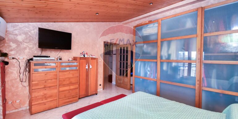 2025071295820-965992-39