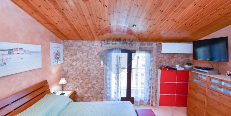 2025071295824-965992-40