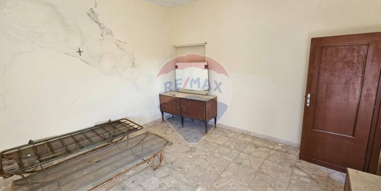 20250727183645-972024-54