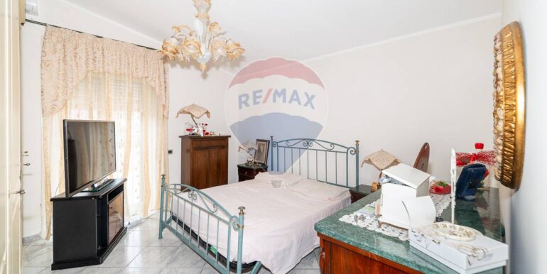 2025080192440-972892-27