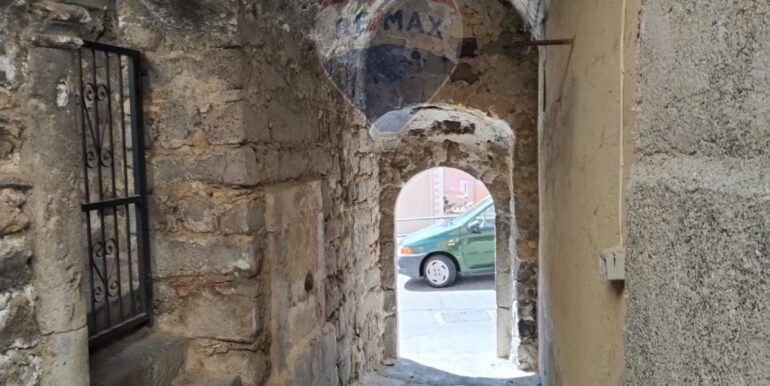 2025080294738-973115-1